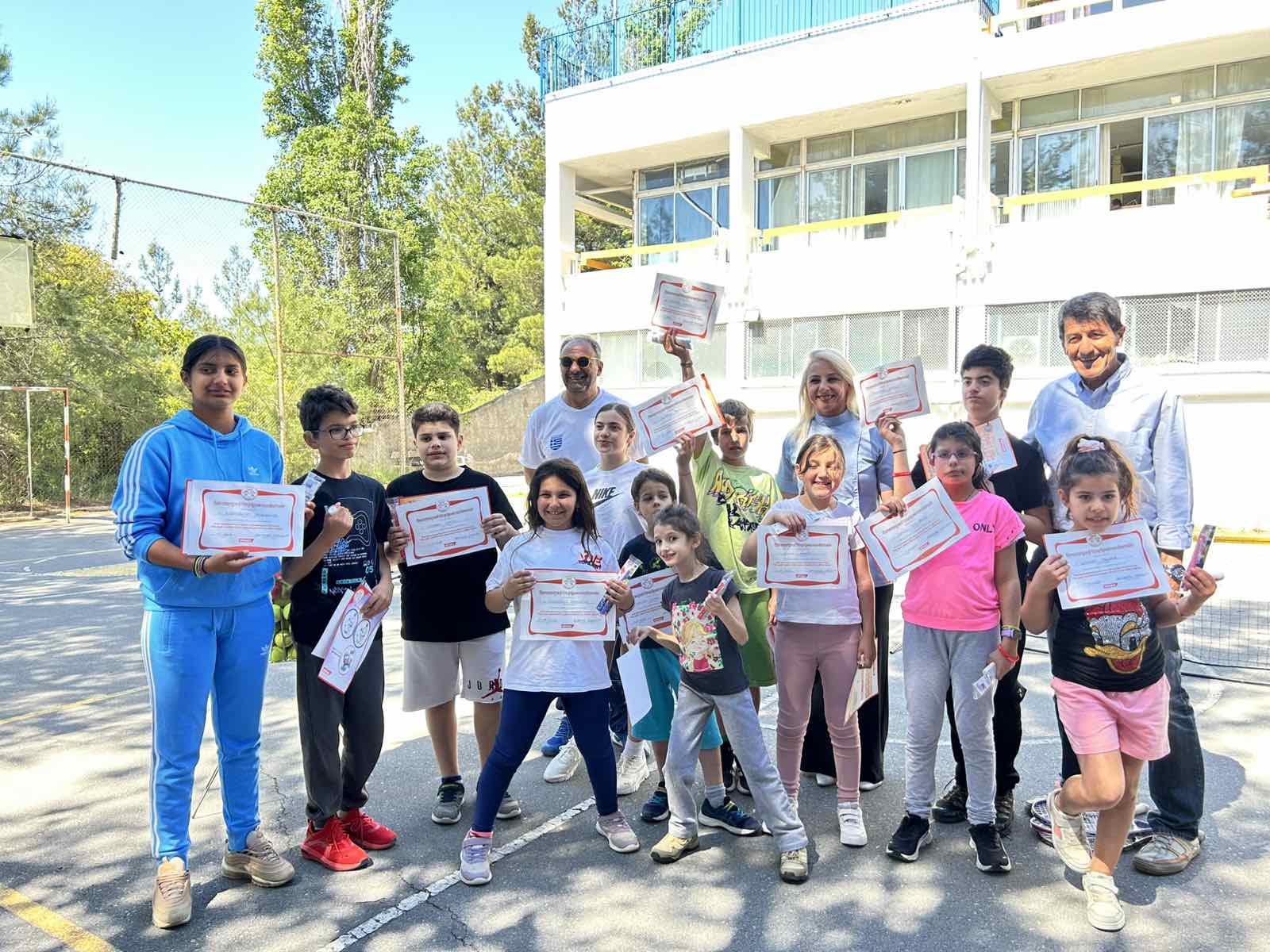 H Αντισφαίριση στο Σχολείο στο δημοτικό σχολείο Κωφών στο Πανόραμα Θεσσαλονίκης