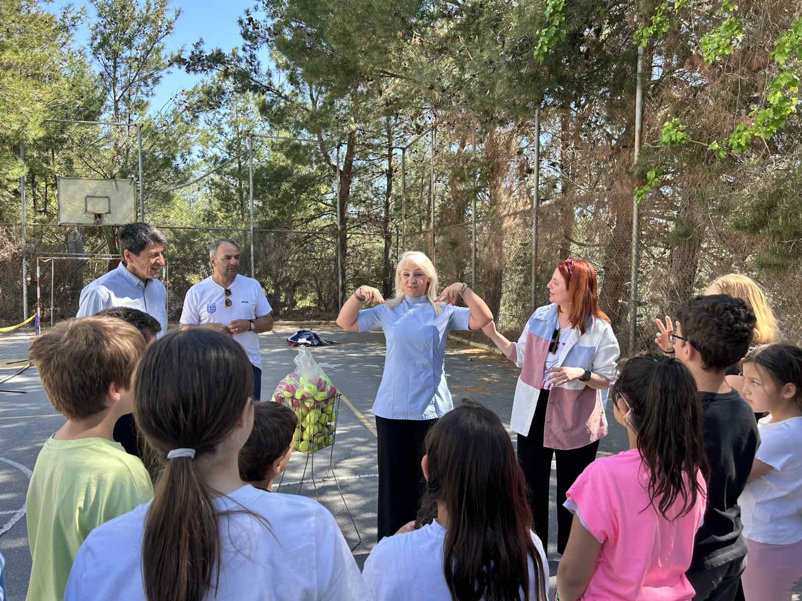 H Αντισφαίριση στο Σχολείο στο δημοτικό σχολείο Κωφών στο Πανόραμα Θεσσαλονίκης
